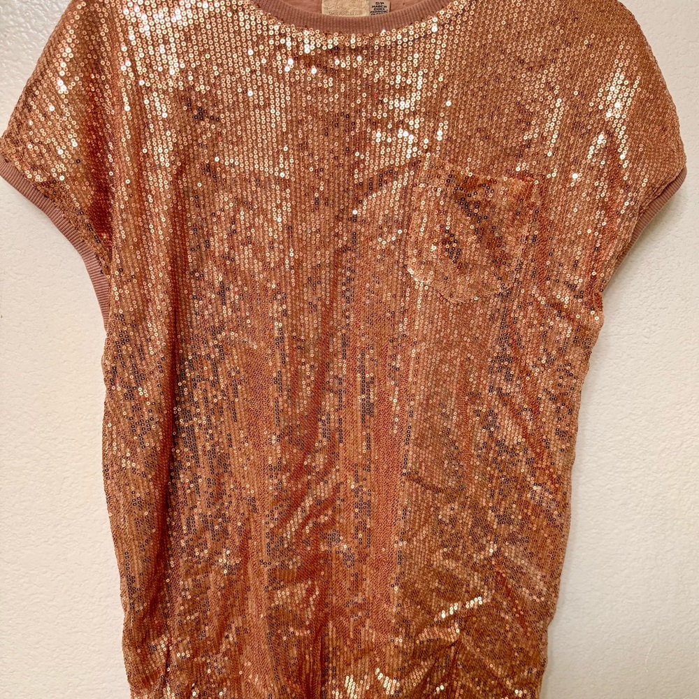 Amour Vorte Sequin Short Sleeve Top in Copper Small Front Pocket Chic,Casual